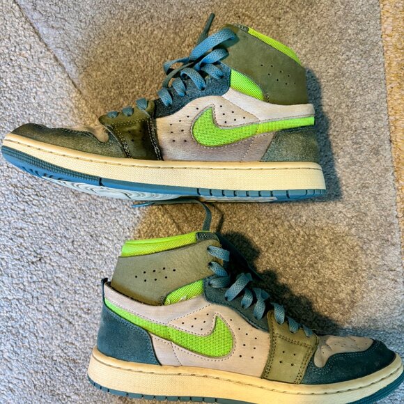 Nike Air Jordans high tops - Size 9 - Picture 4 of 7